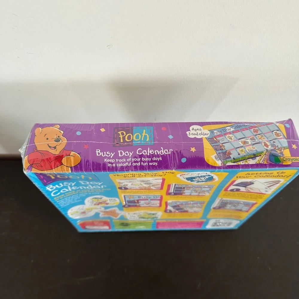 VTG 1996 Winnie the Pooh Busy Day Calendar Crayola Sealed Disney Activity Set